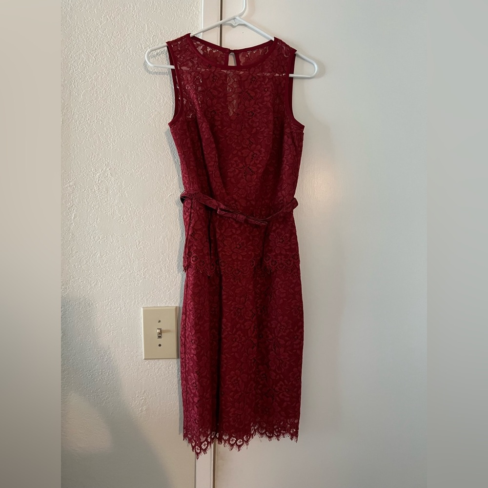 Sleeveless Burgundy Lace Sheath Dress with Belt